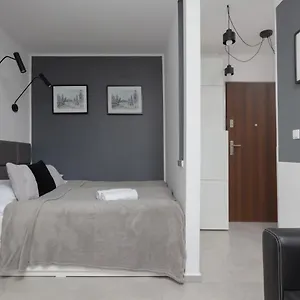 Cozy With Balcony Mokotów By Renters Apartament