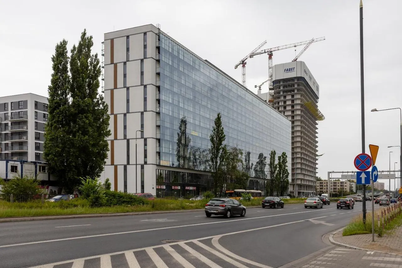 Yellow Sunset Studio Apartment Warsaw