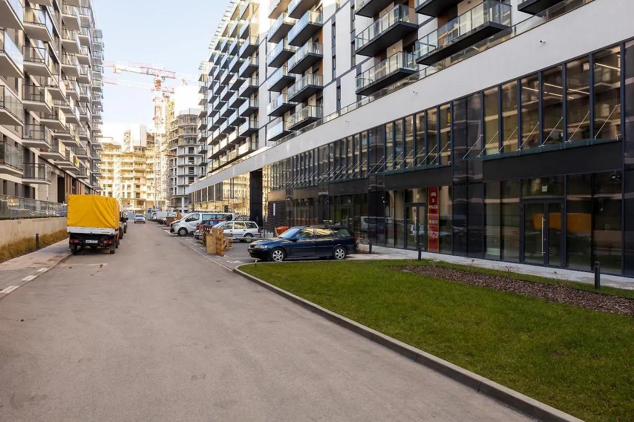 Yellow Sunset Studio Apartment Warsaw