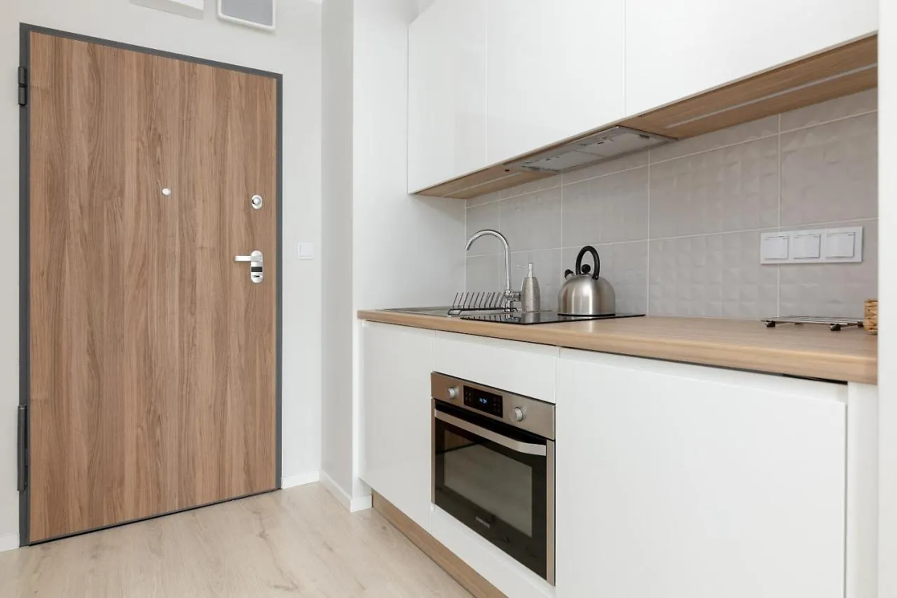 Yellow Sunset Studio Apartment Warsaw